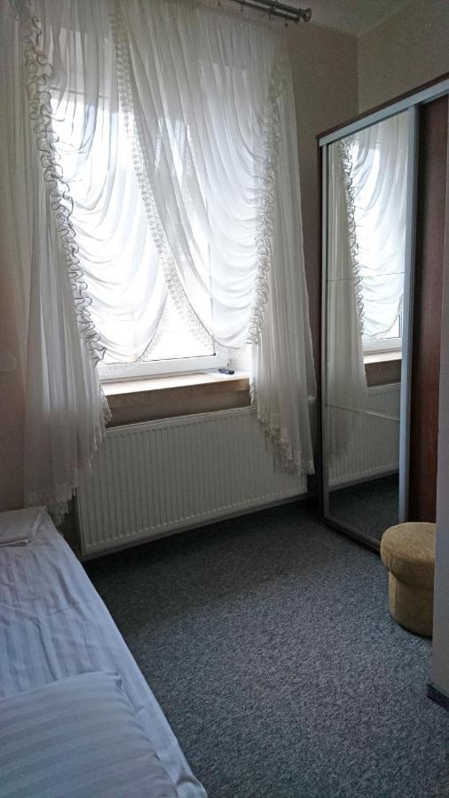 Dom Weselny Wenus Pokoje Hotelowe Przedborz Bagian luar foto